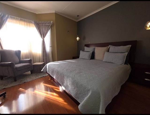 2 BEDROOM TOWNHOUSE FOR SALE IN MEYERSDAL